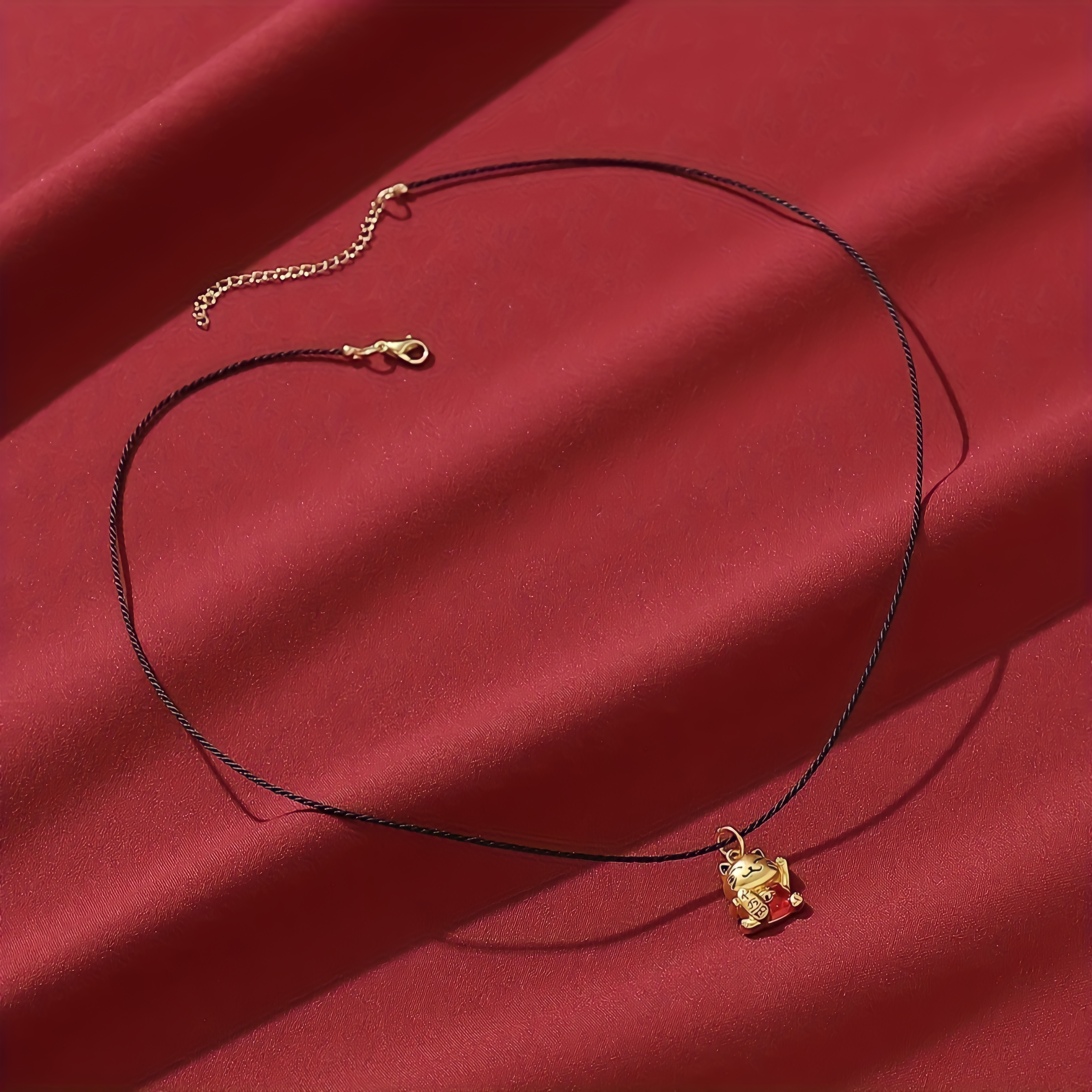 Collar de la Fortuna Maneki-Neko