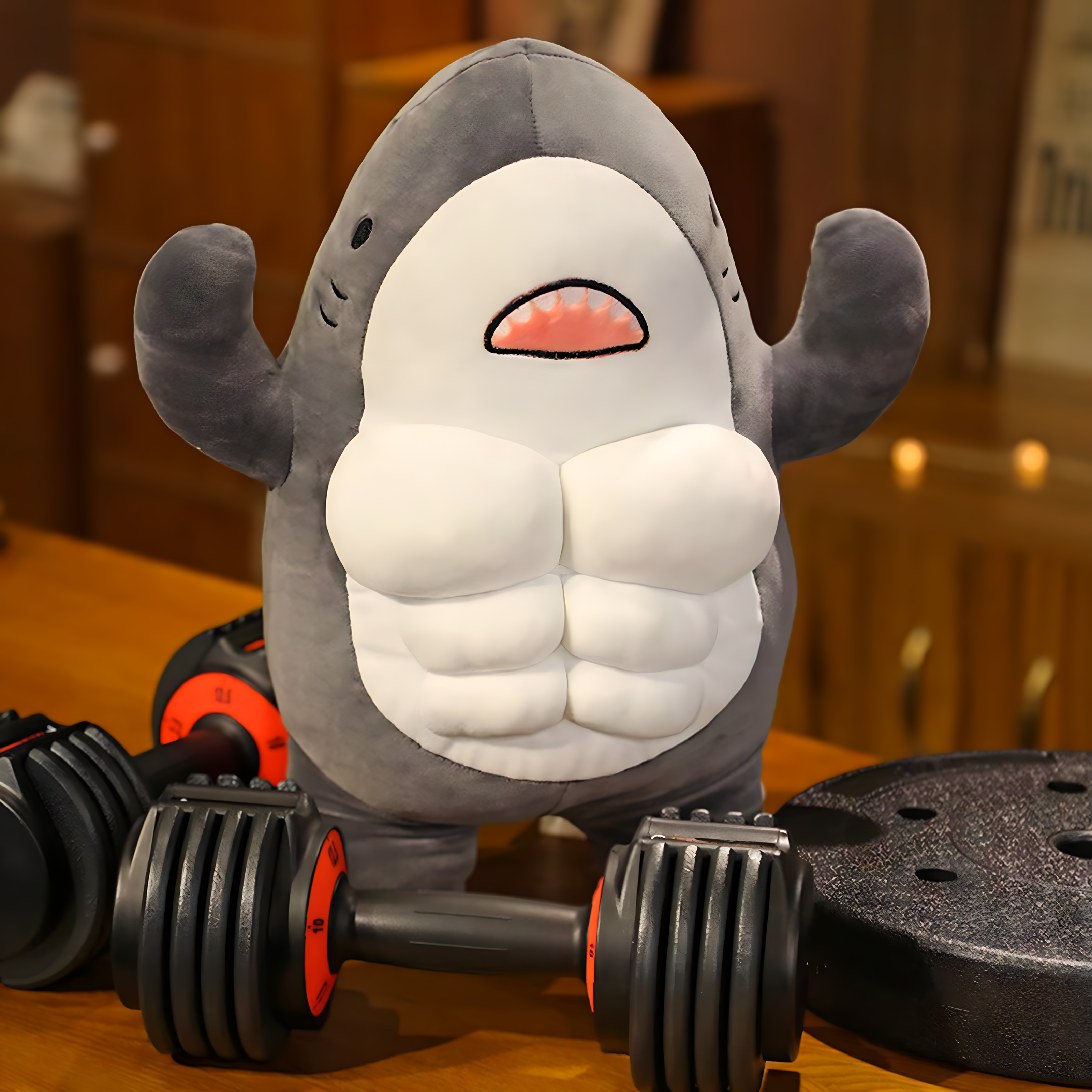 Peluche Tiburón Musculoso