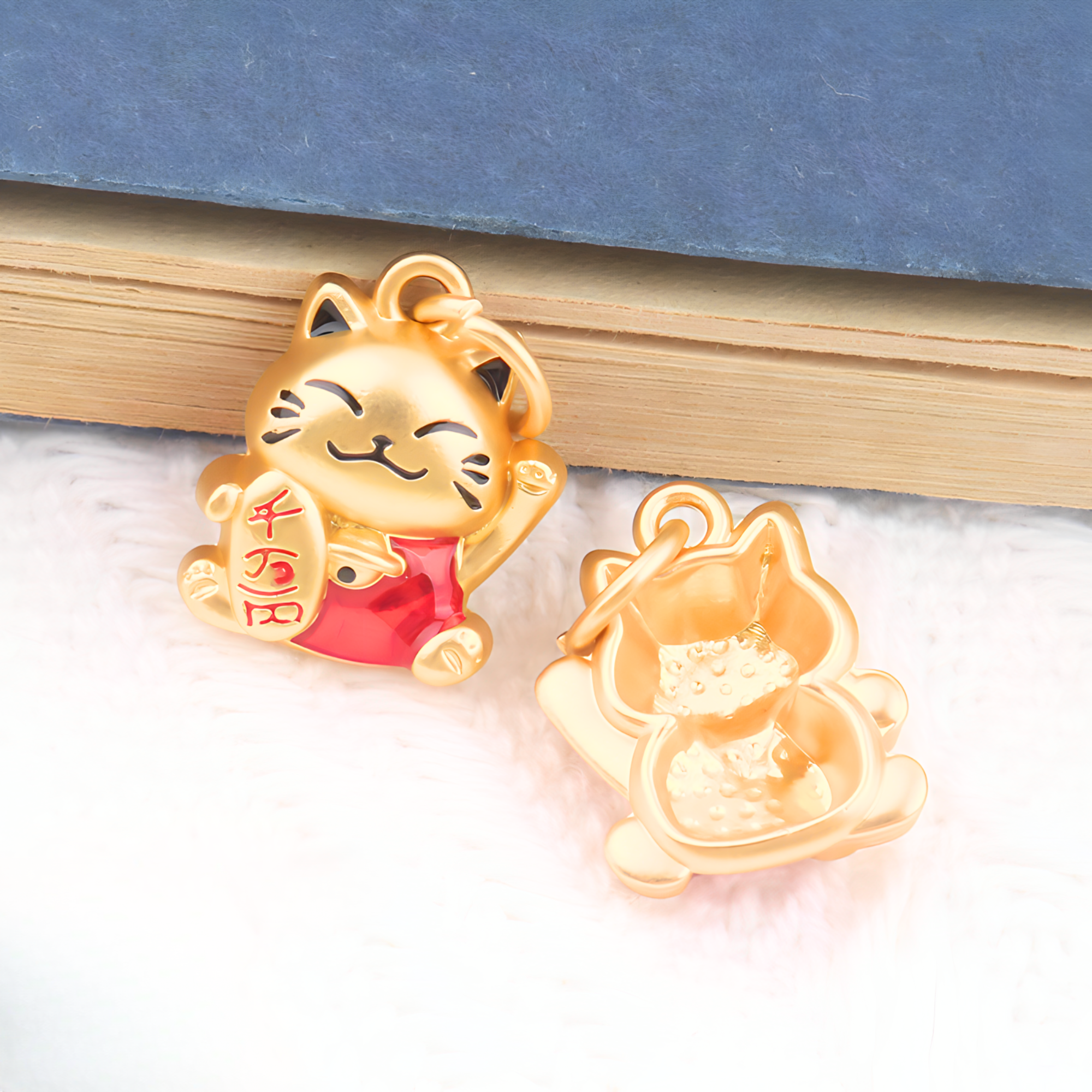 Collar de la Fortuna Maneki-Neko