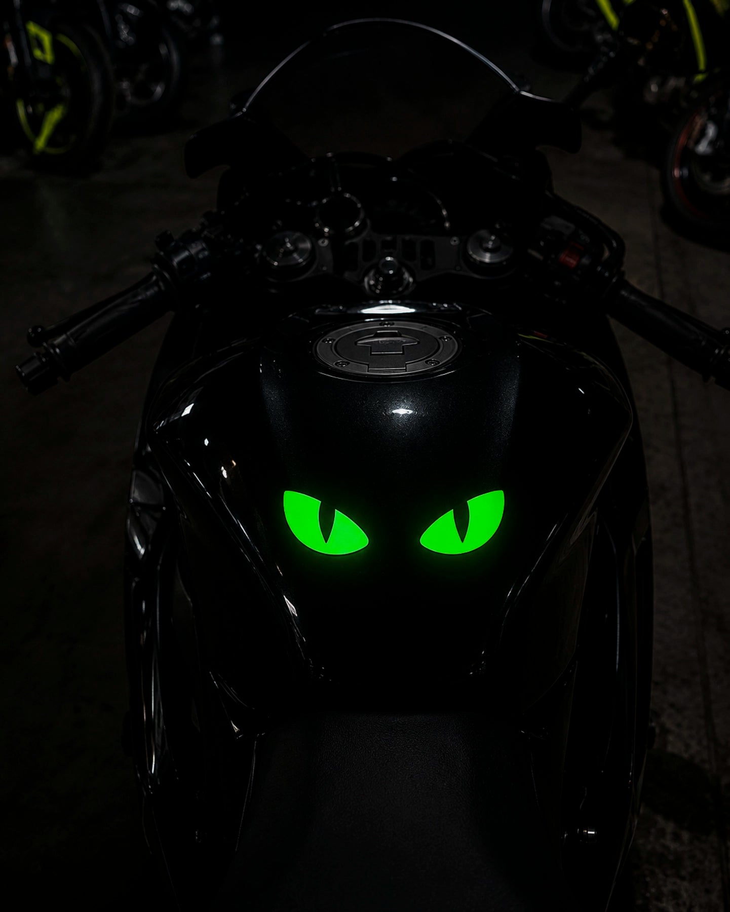 Sticker Ojos de Gato Luminosos