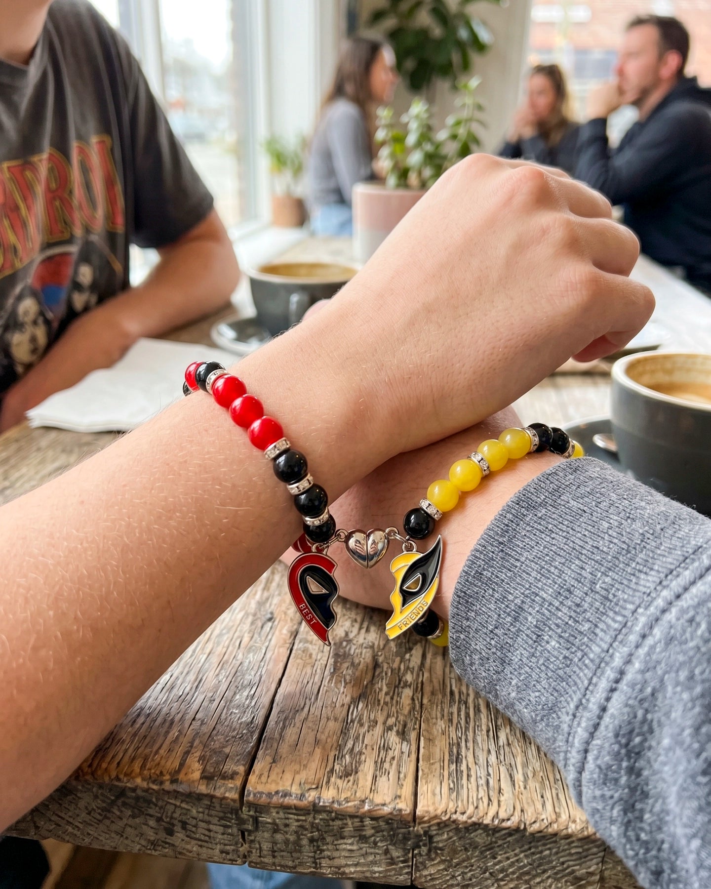 Pulseras Deadpool x Wolverine para Mejores Amigos