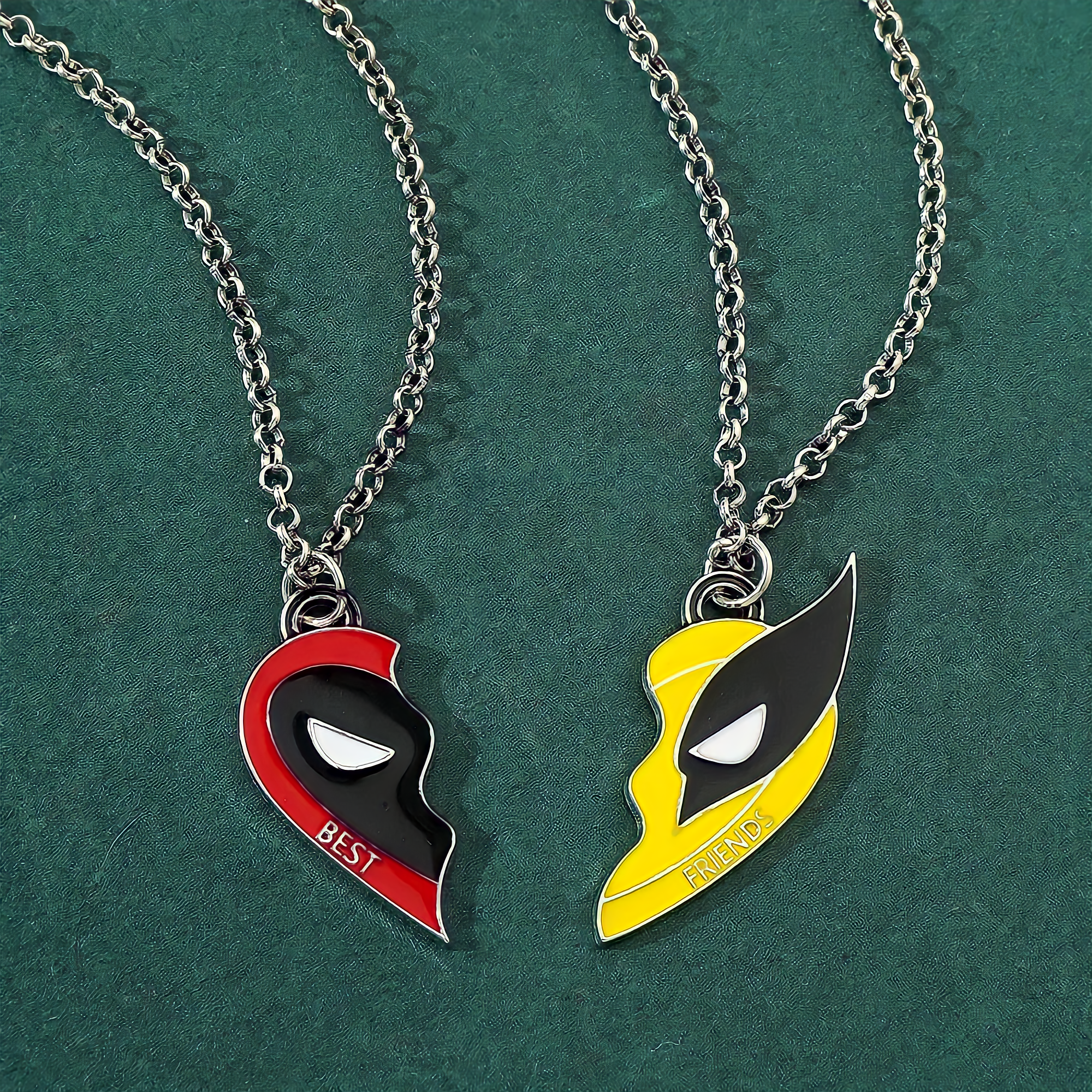 Collares Deadpool x Wolverine