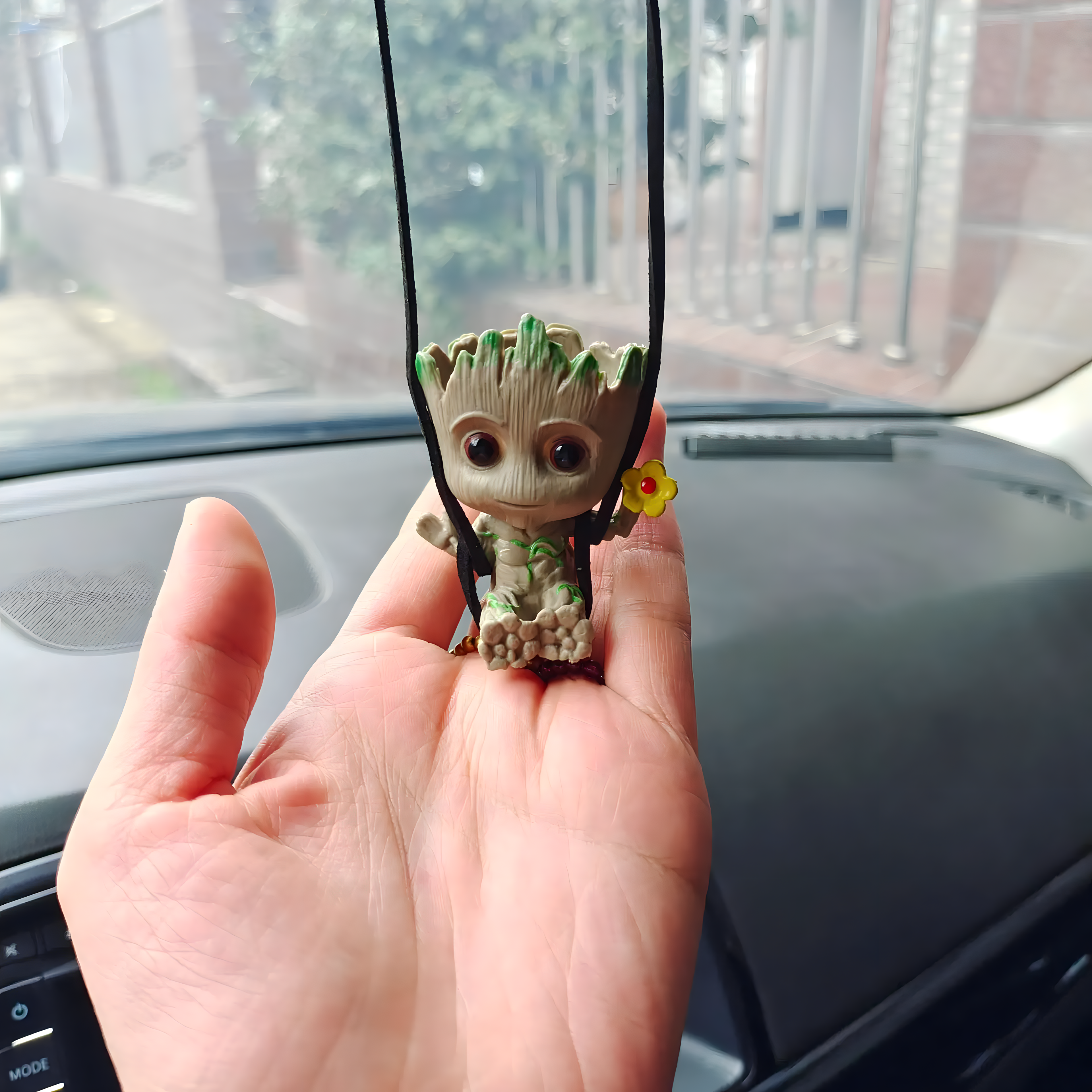 Accesorio Groot con Girasol