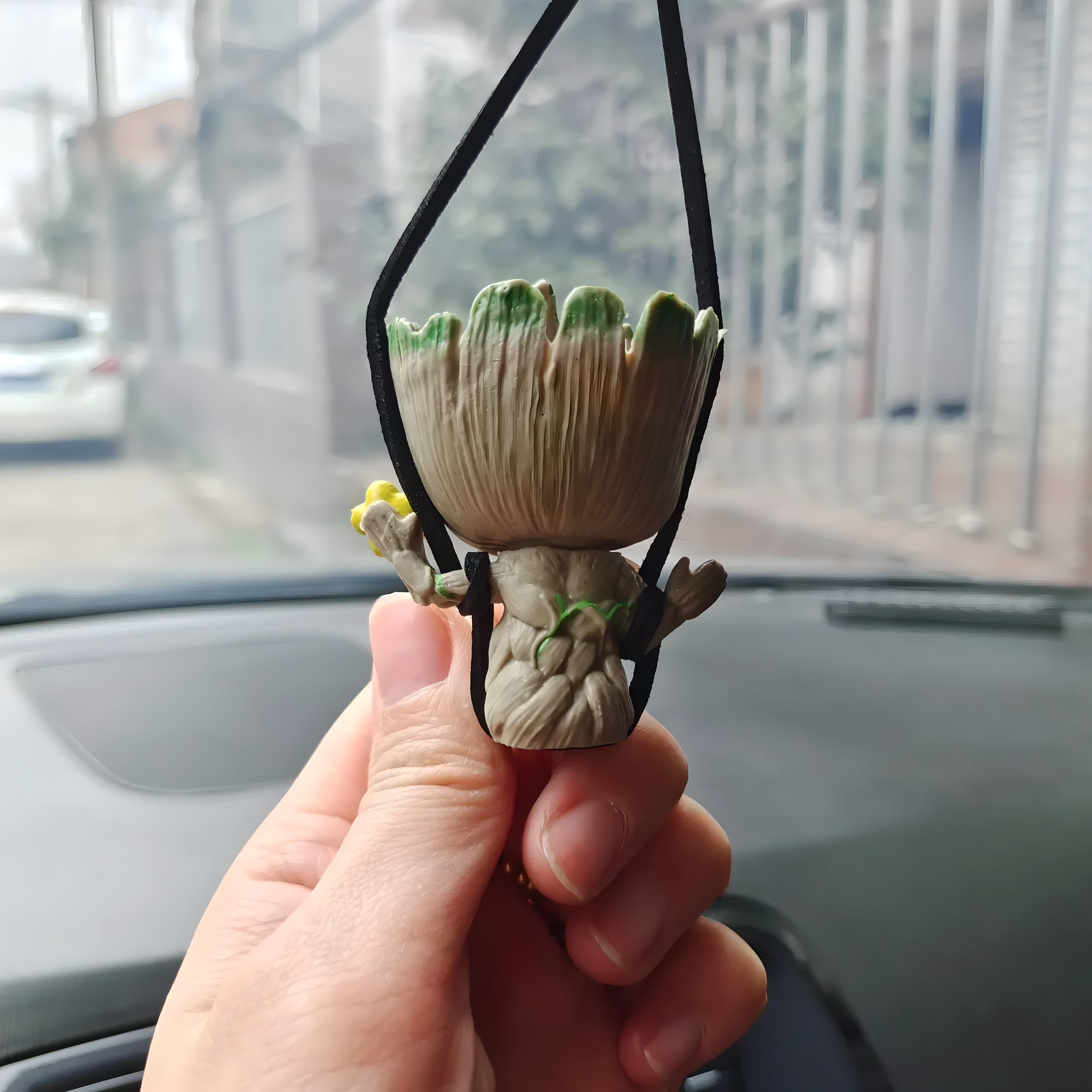 Accesorio Groot con Girasol
